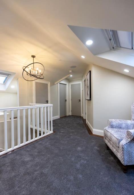 Luxury Town Centre Apartment 库克斯敦 外观 照片