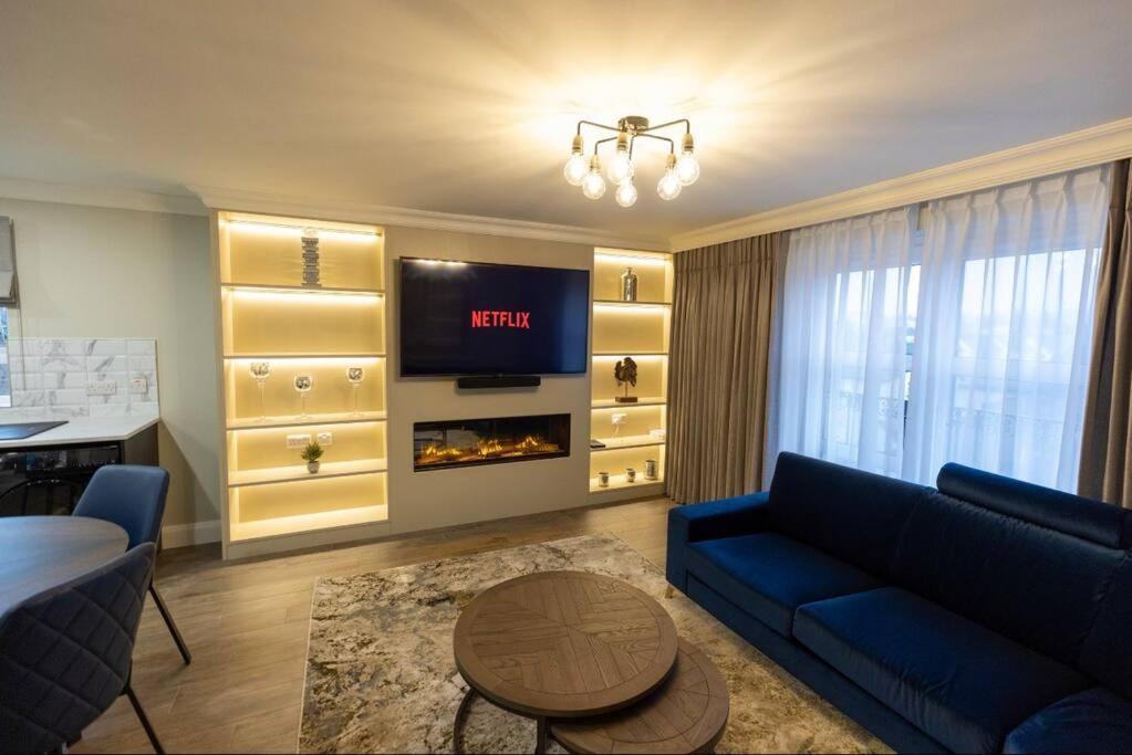 Luxury Town Centre Apartment 库克斯敦 外观 照片